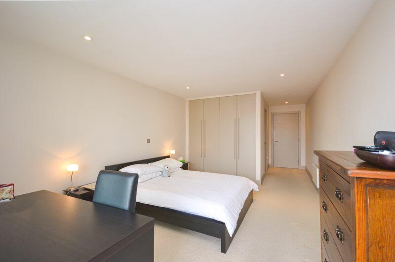 Bedroom 1b