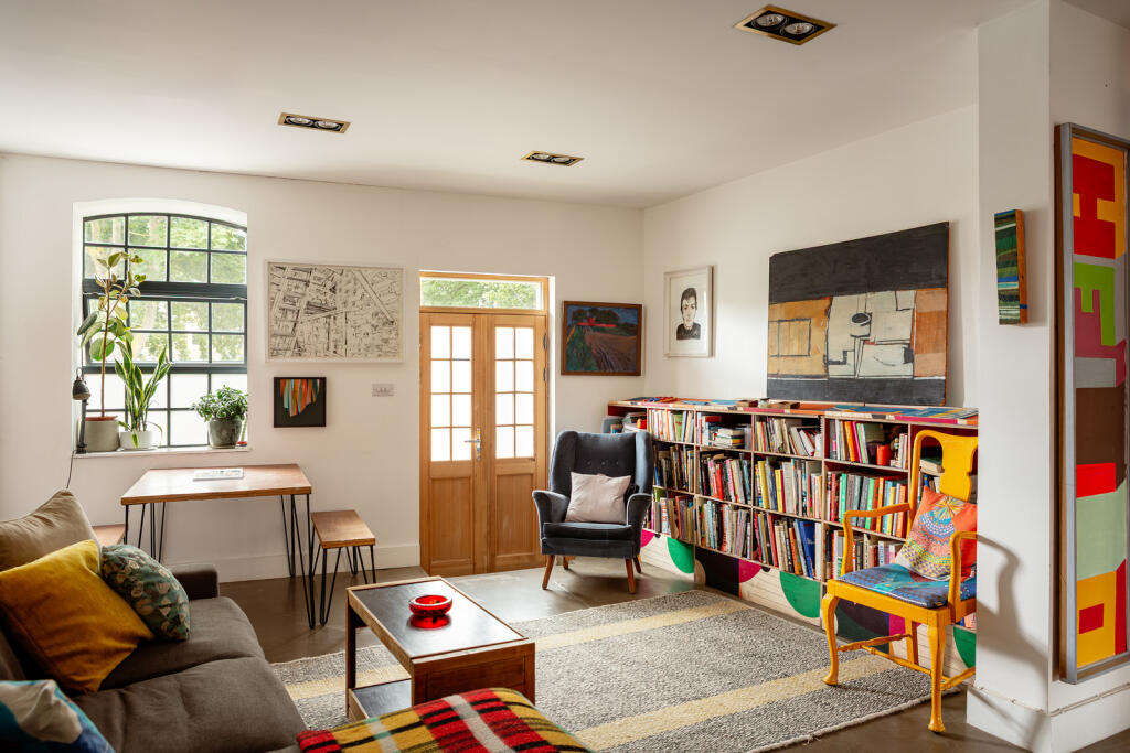 299694 - 25_7_17_TMH N16 0RR10033-Edit.jpg