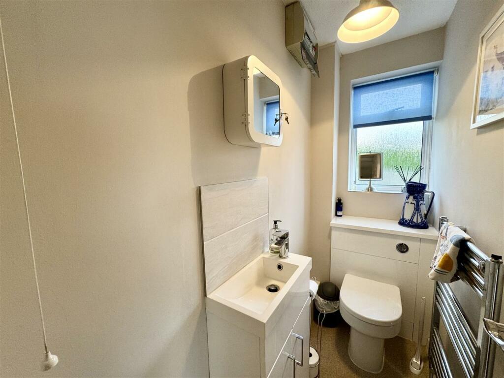 WC/CLOAKROOM