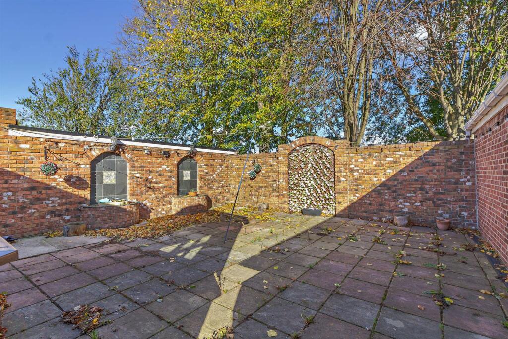 8667964-exterior02-800.jpg