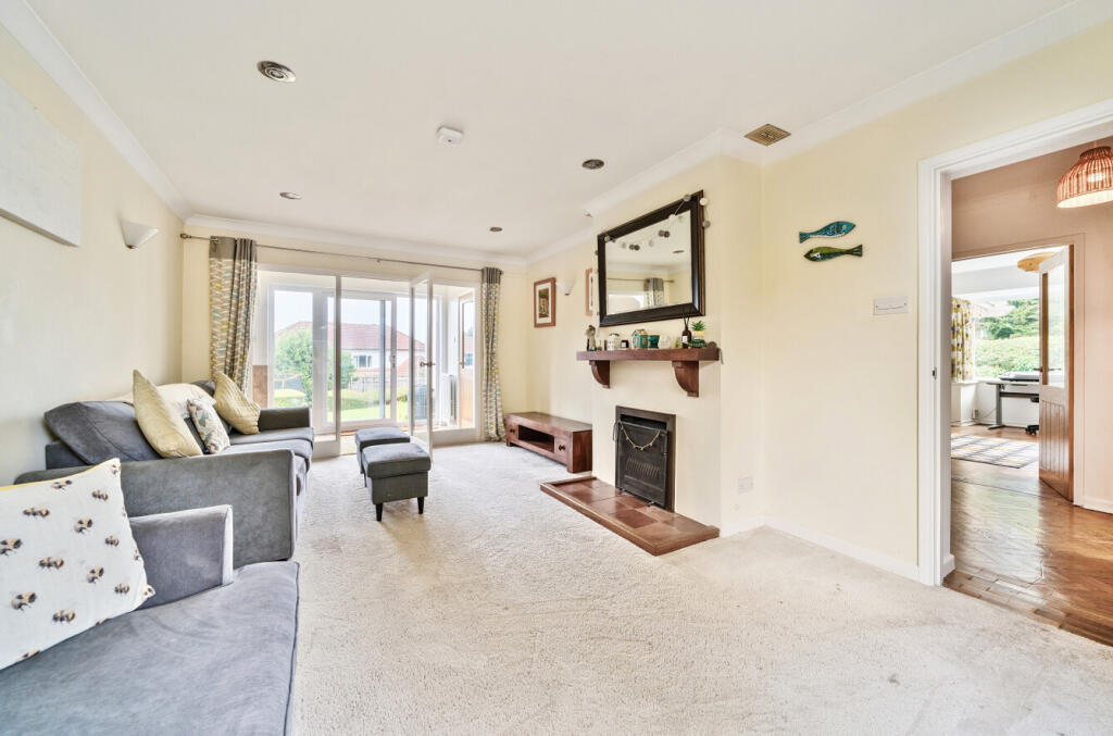 1303999-5-6863feb...