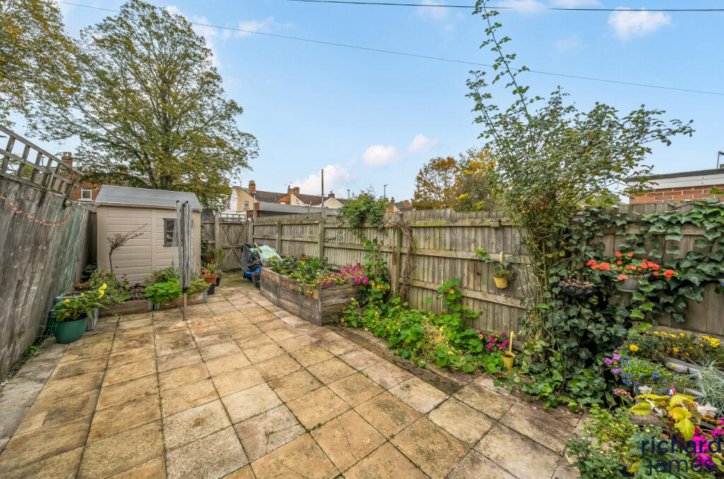 4c1abc64812140e18350c84746305857