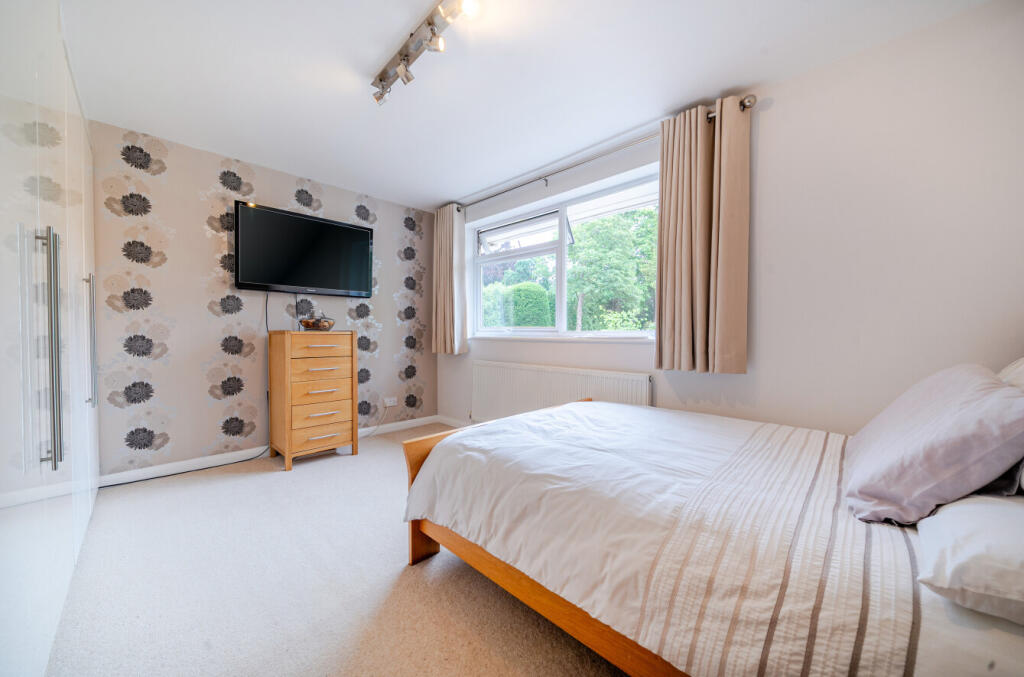 1318508-23-686544...