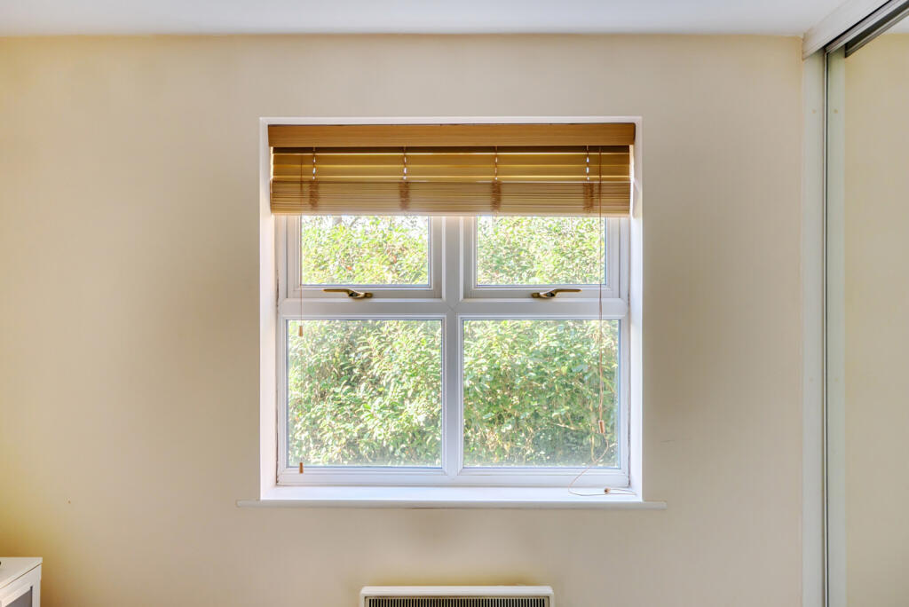 1363756-3-68f8bb1...