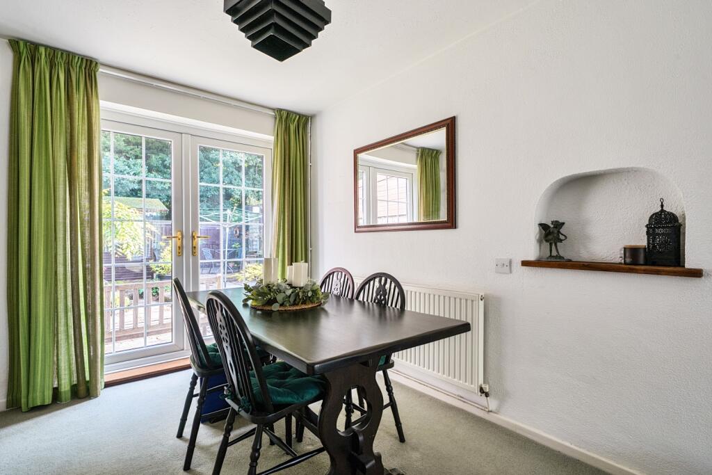 33 HEOL DEWI DINING ROOM TO GARDEN