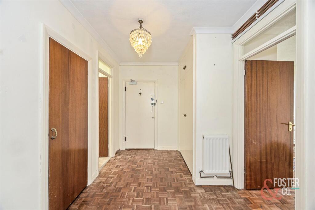 The Drive, 37-39, Grove Court, Flat 36_010.JPG