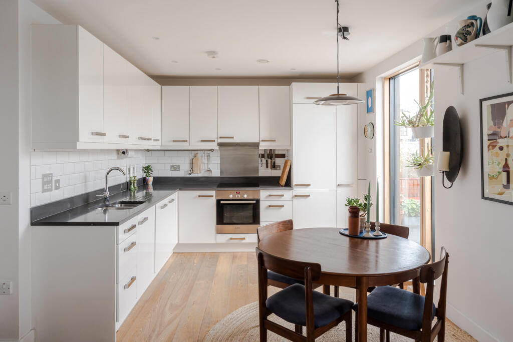 247196 - Flat 20, Bahram Court-7.jpg