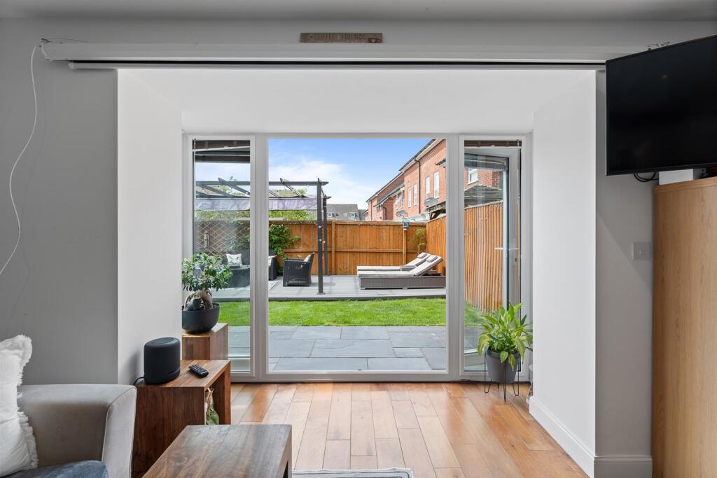 Open Plan Kitchen / Diner / Living Space