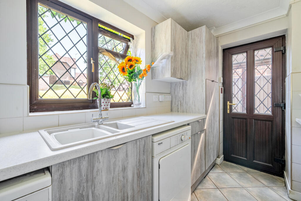 1313286-10-685452...