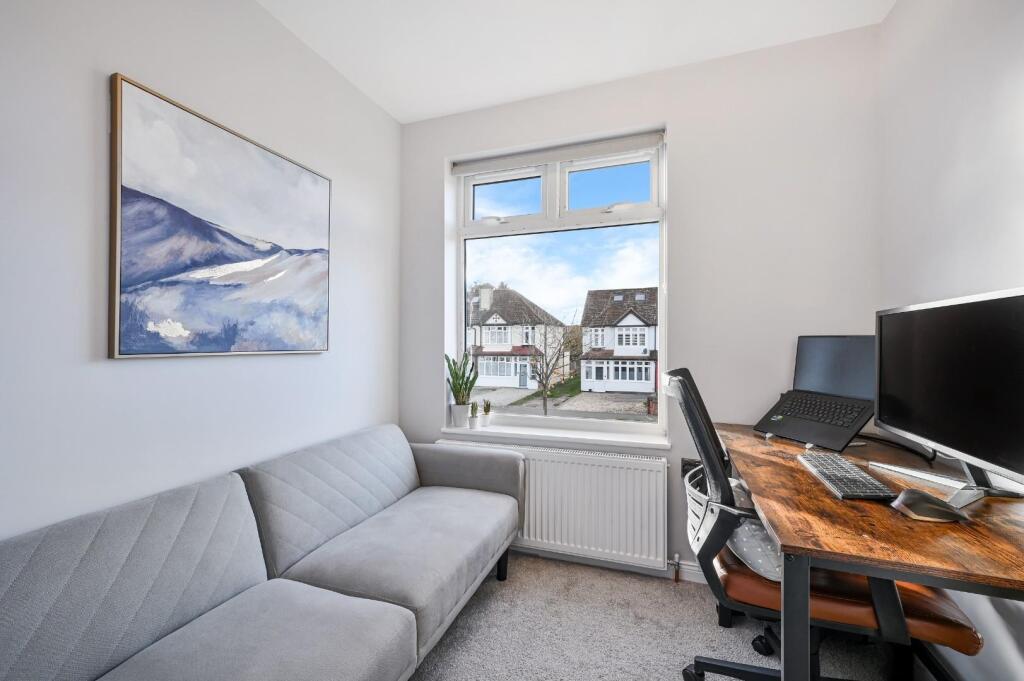 ARDROSSAN GARDENS (19).jpg