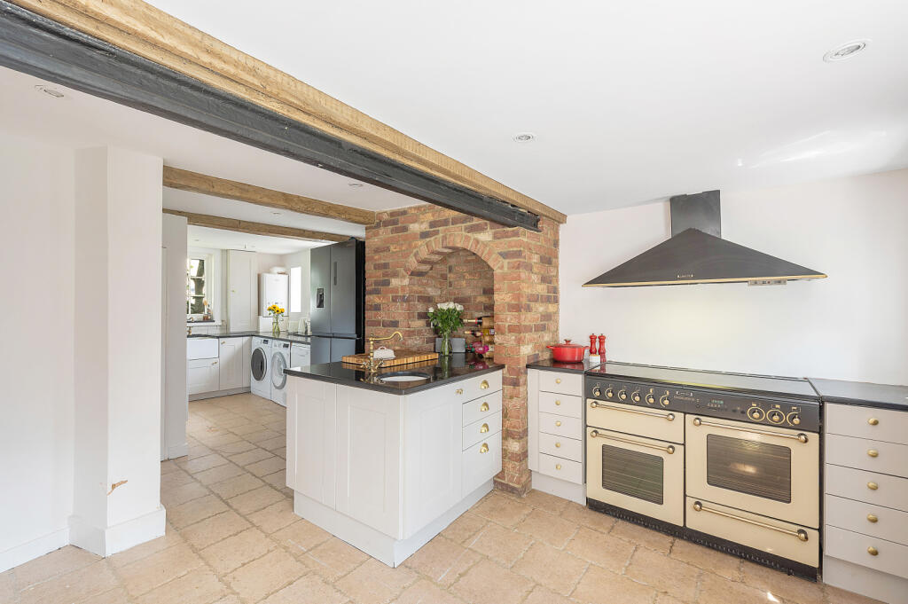 Kitchen/Breakfast