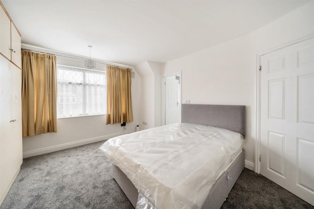 Bedroom 3.jpg