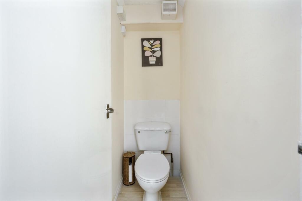 Separate Cloakroom