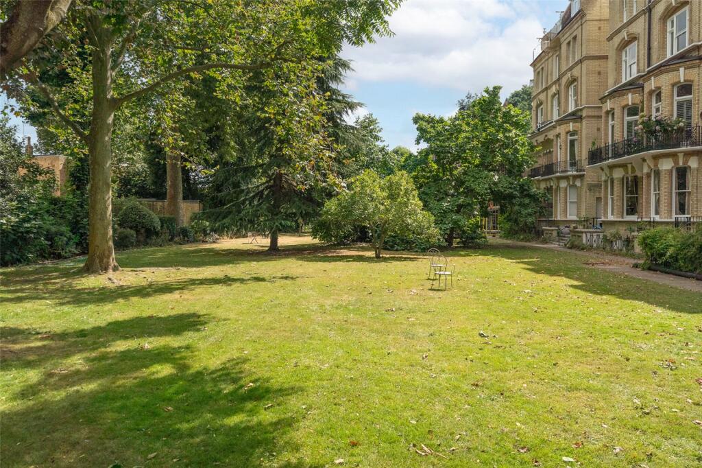 Elm Park Gardens