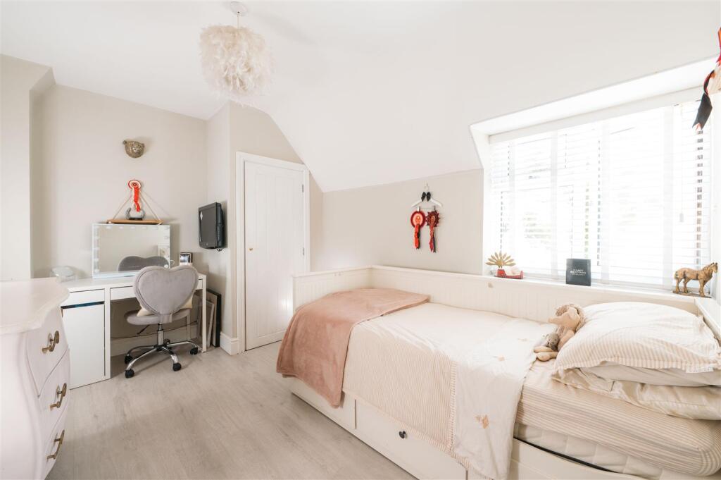 6 Whitwell Road, St. Pauls Walden-21.jpg