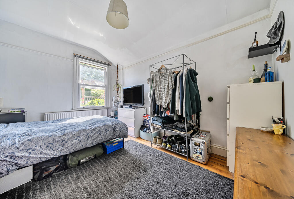 1300997-15-6838a2...