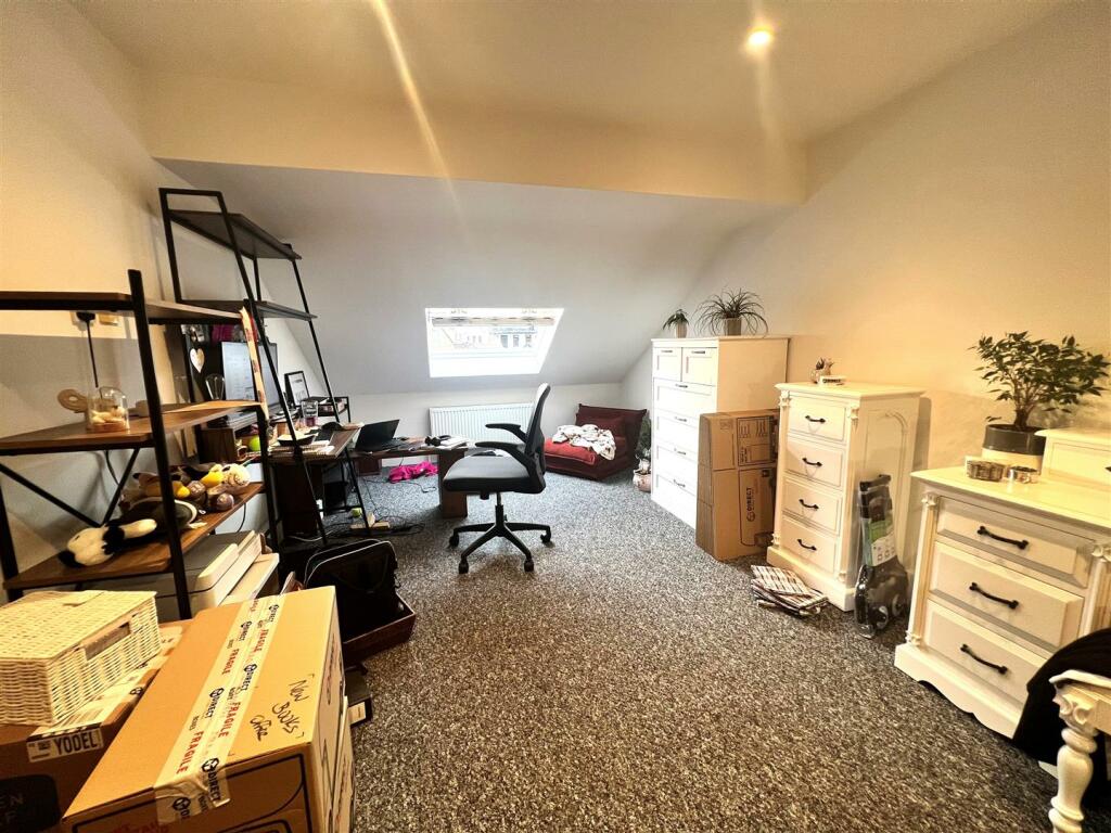 Bedroom.jpg