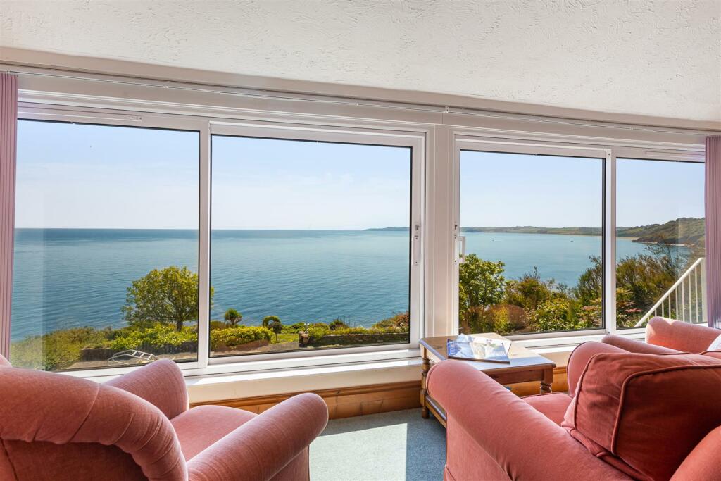 A24 - Briar Cottage Overseas Estate - 230517.jpg