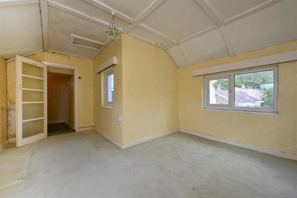 310725 Laura Place, Box Hill, Corsham     024.JPG