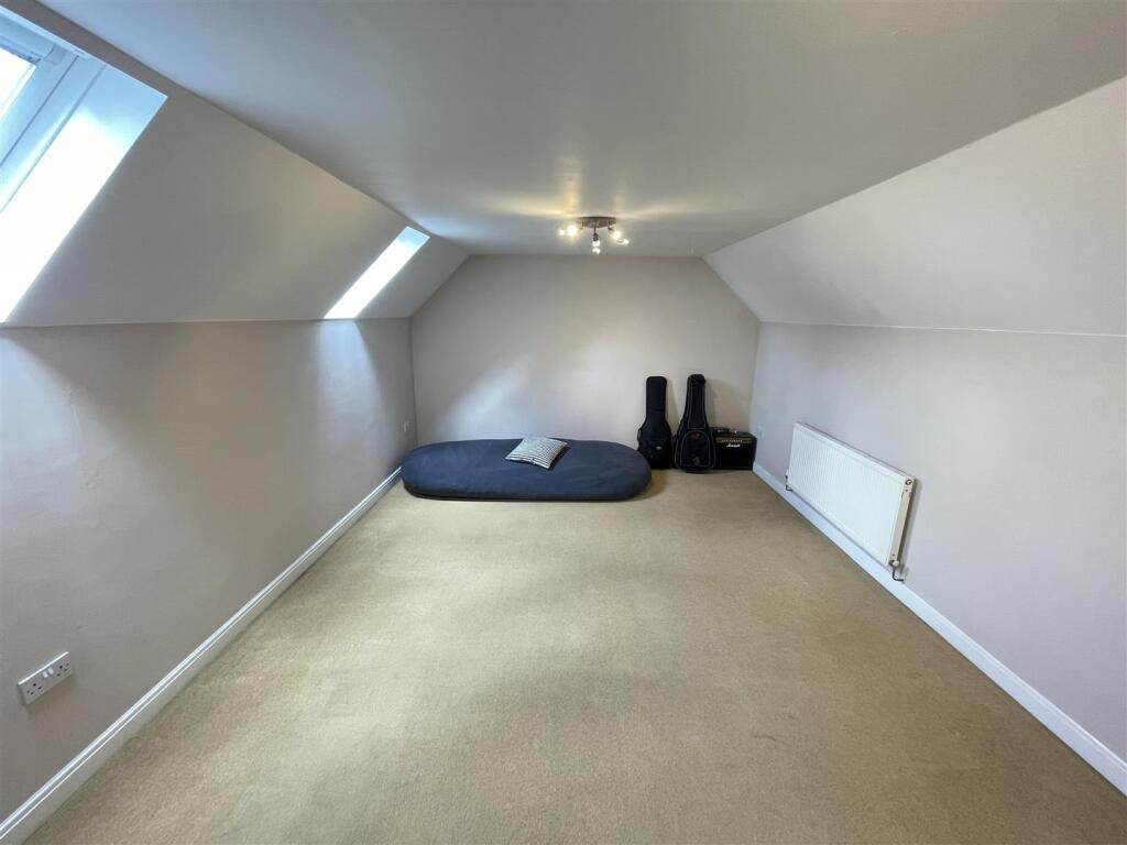 Photo 08-08-2025, 13 19 52.jpg