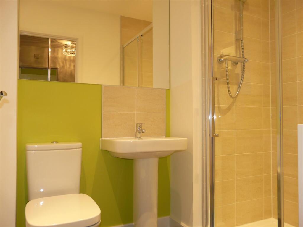 36 Thomas Place V2020.JPG