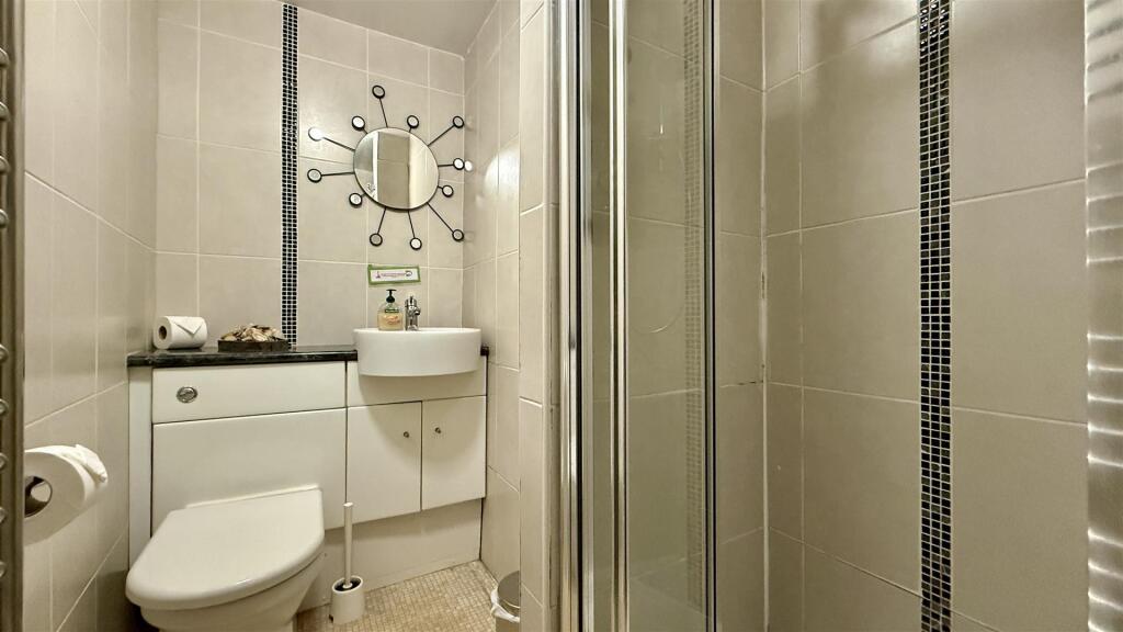 ground floor shower room