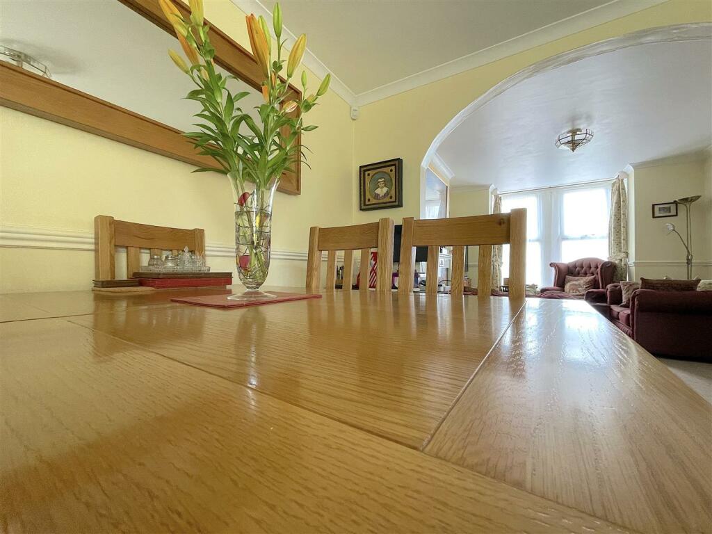Dining Room (3).jpeg