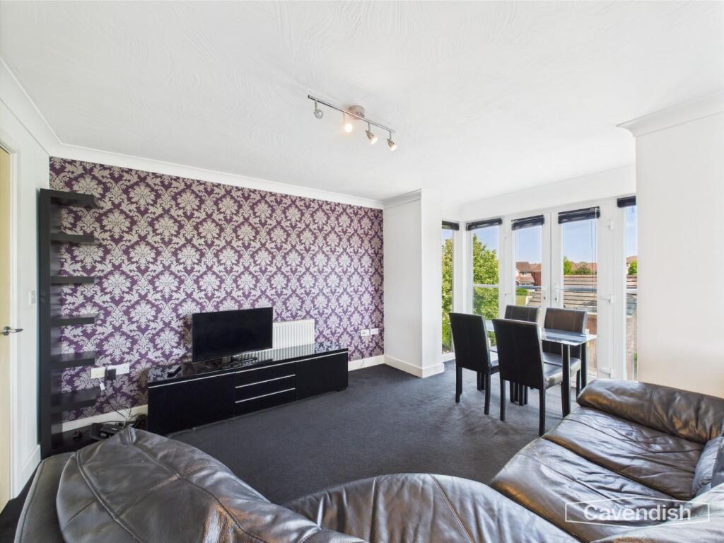 LIVING ROOM/DINING AREA