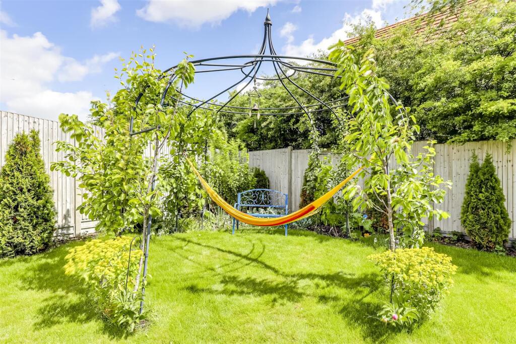 2 Meadowsweet Way, Newport, Saffron Walden, CB11 3