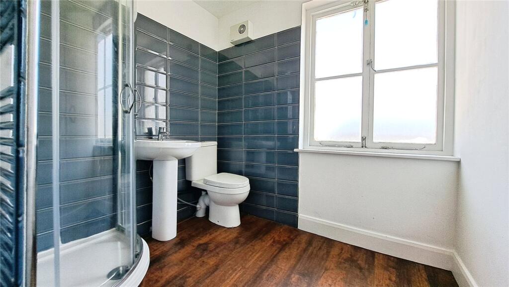 Shower Room/Wc