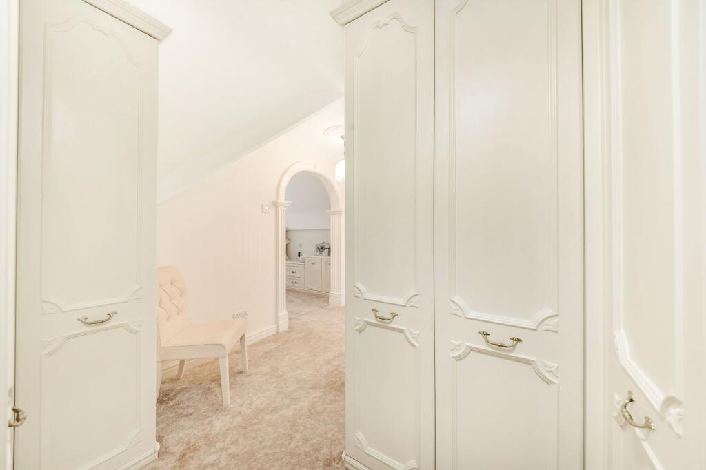 PRINCIPAL SUITE