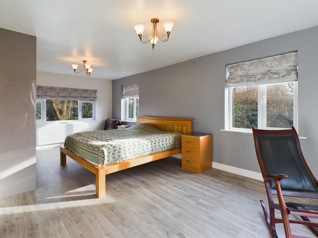 CAM02854G0-PR0306...