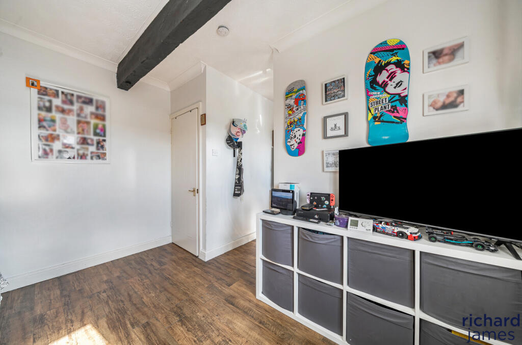 54a74f71038e4237b1b10dd21569ee41