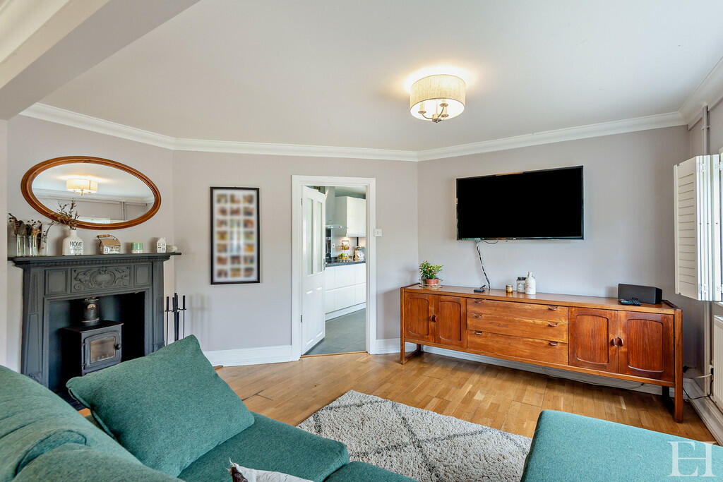 8619074-interiorW...