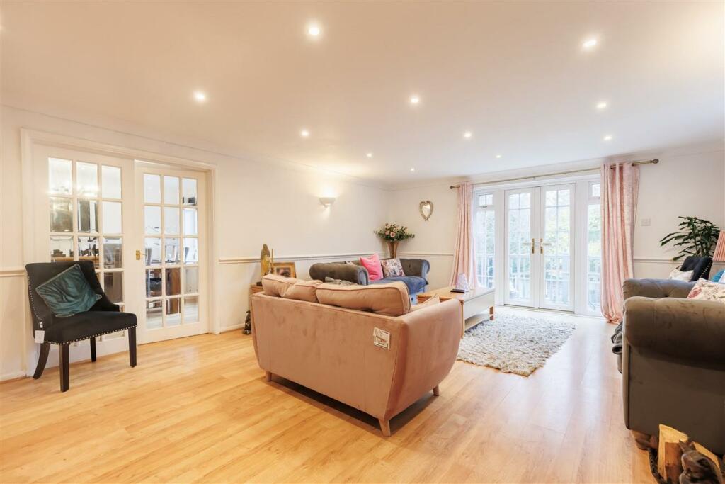 59a Lower Swaines  (7).jpg