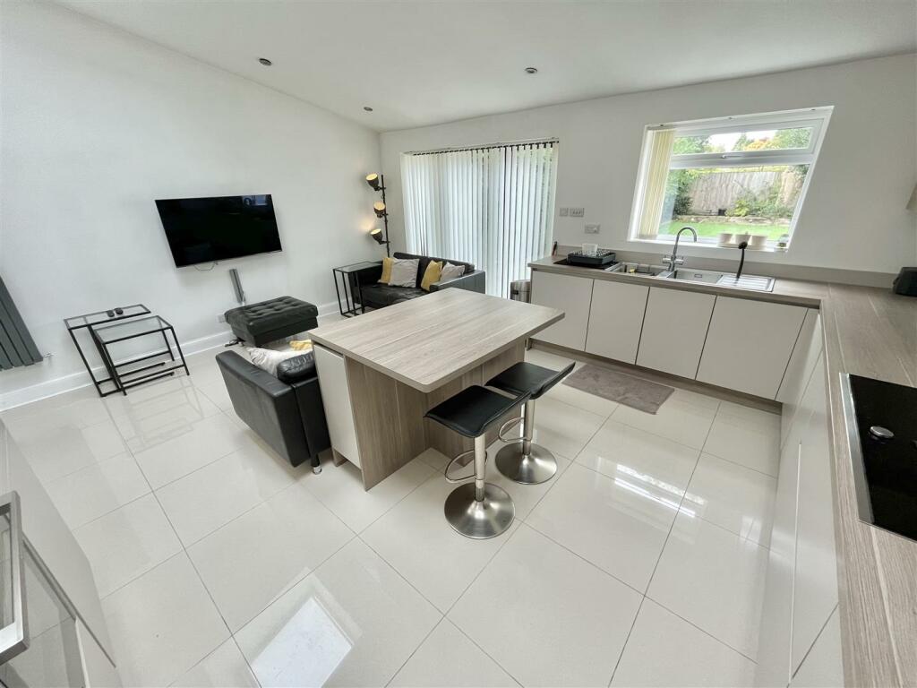 Open Plan Living Dining Kitchen Aspect 2