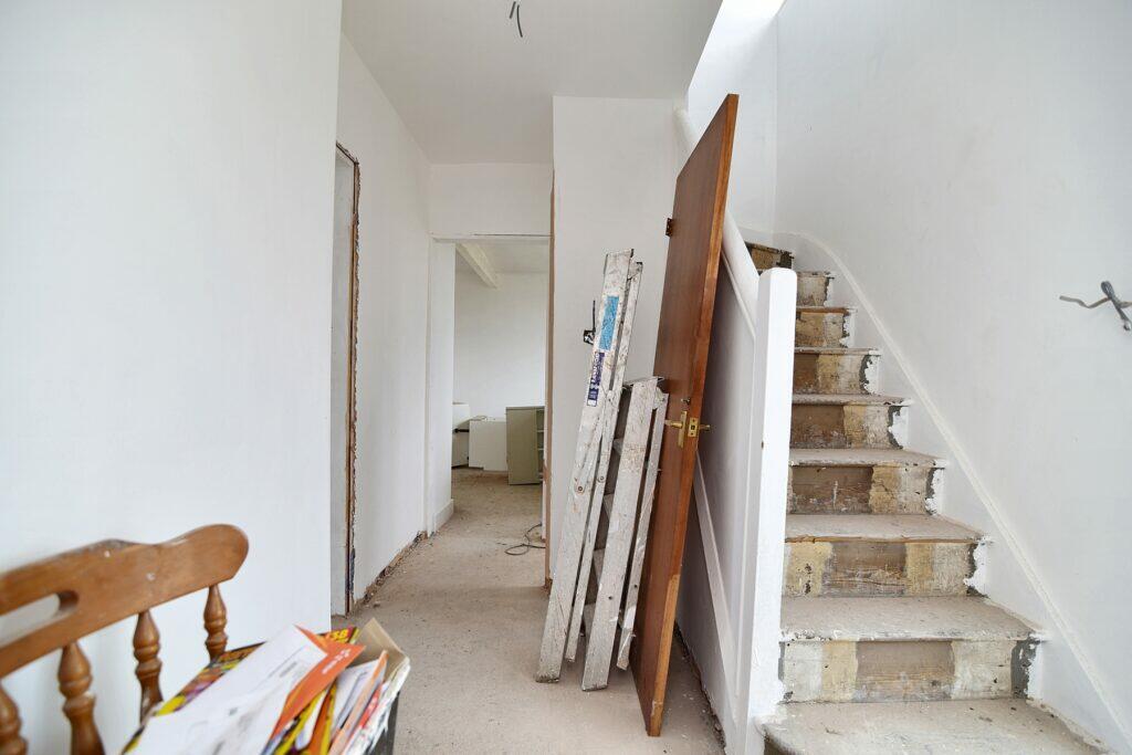 Cambridge Crescent-Hallway