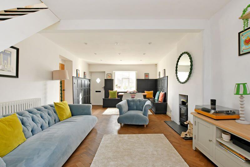 Open Plan Flexible Living Space 