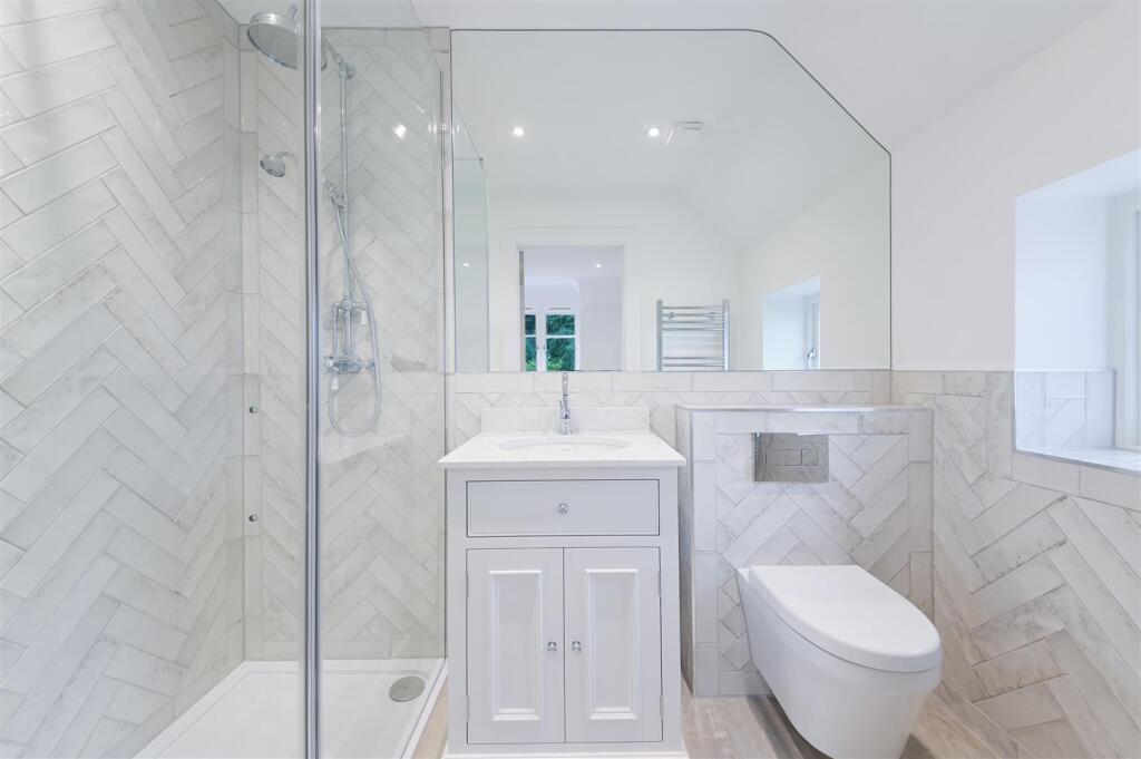 THE AVENUE,13B- (6).jpg