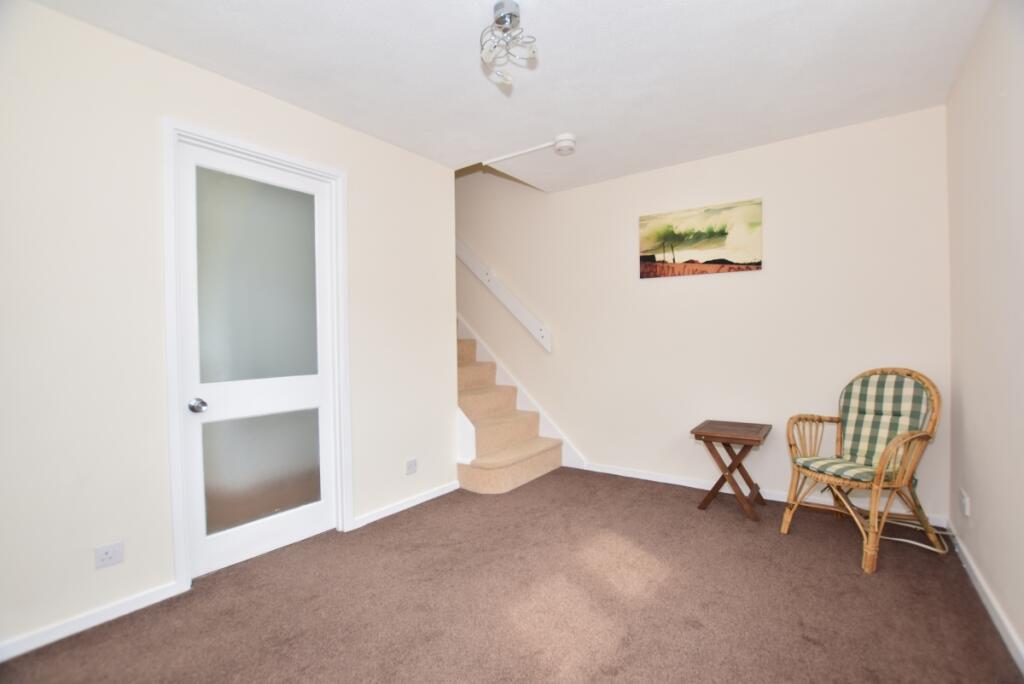 901d8204 - living...