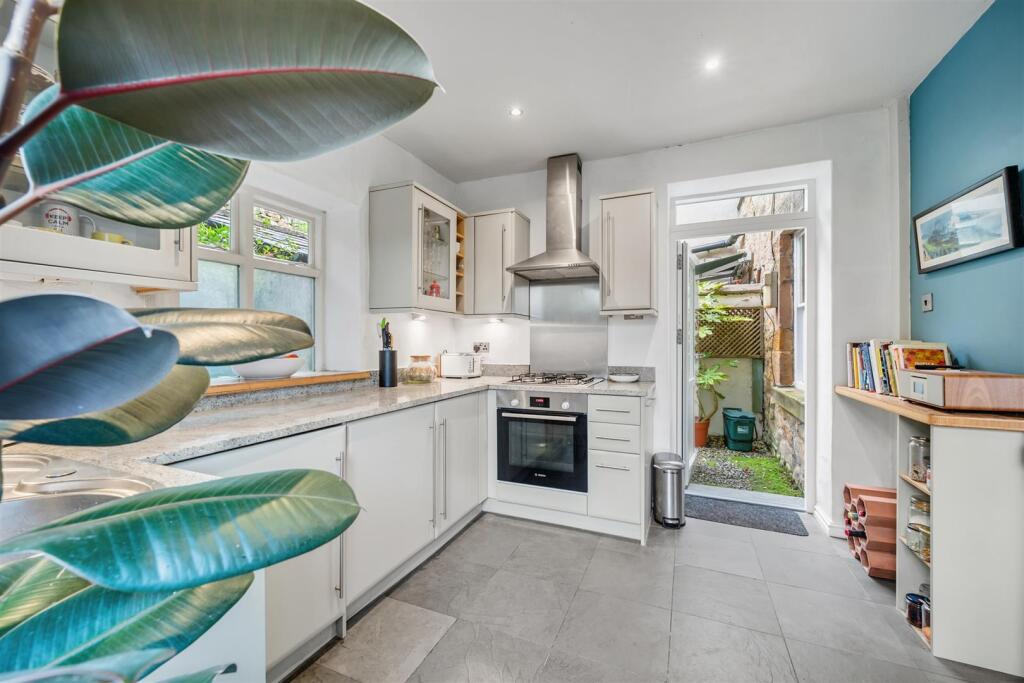 Kitchen to back door.jpg