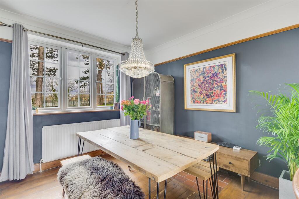 Station Way 23-24.jpg