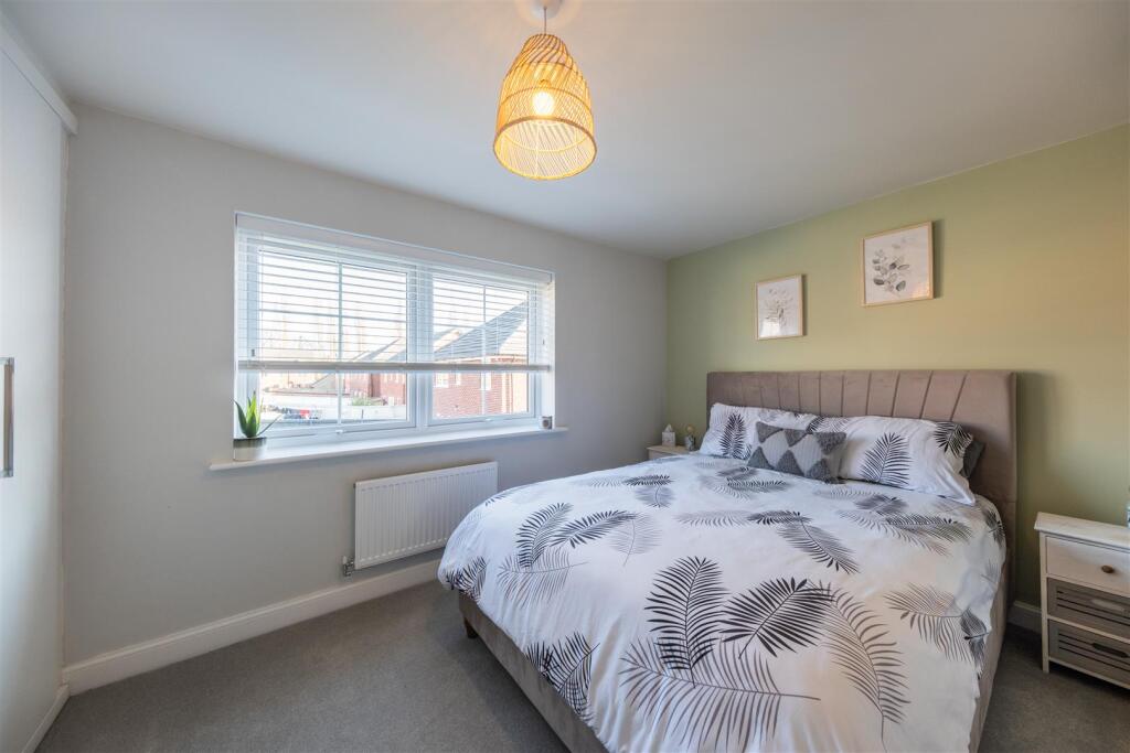 17 Dahlia Crescent-012.jpg