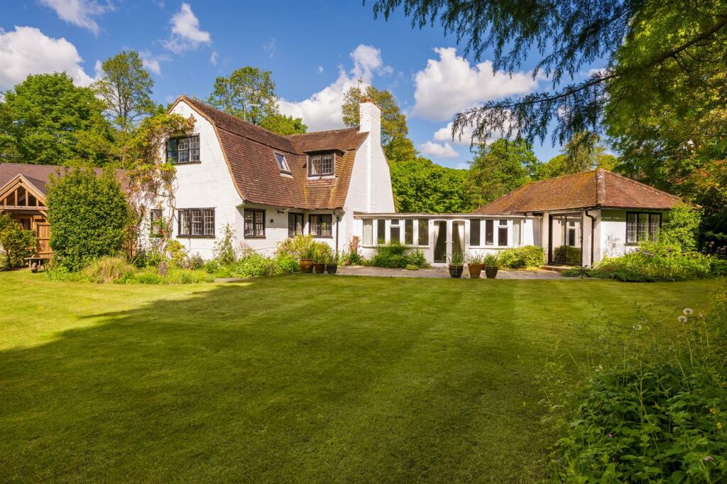 Garden and rear elevation