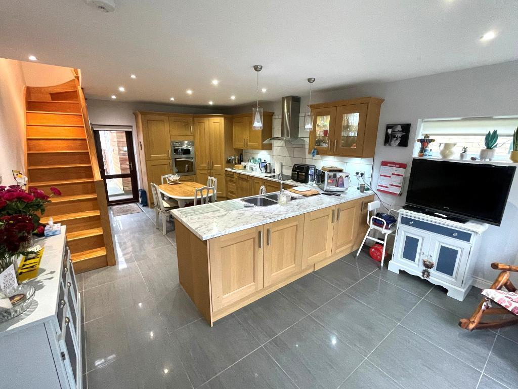Kitchen / Diner