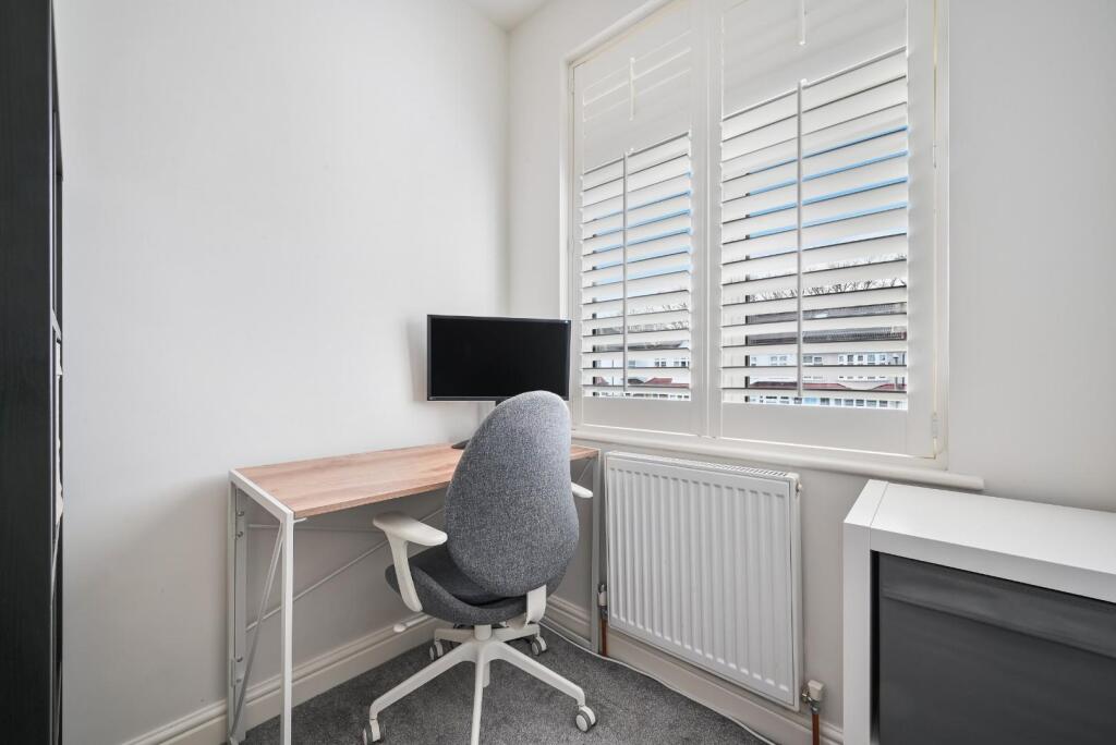 STONELEIGH AVENUE,  (13).jpg