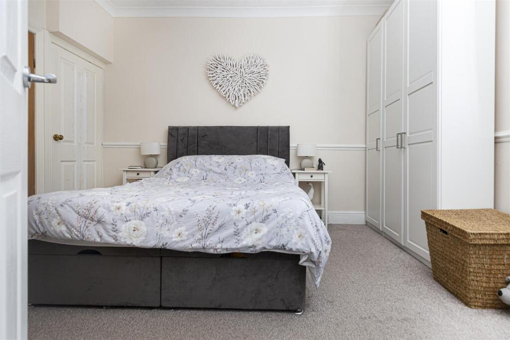 Bramleys Estate Agents - New Lane - Siddal - Halif