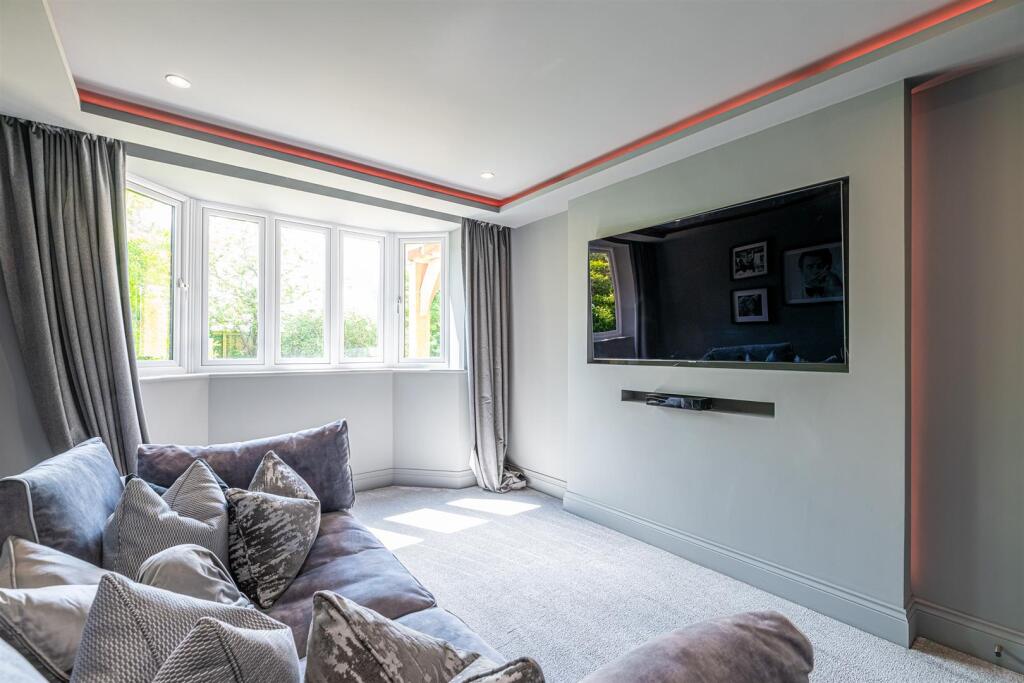 BROOK-FARM-TV-ROOM-3.jpg
