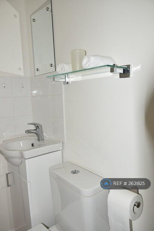 Room1 Shower Room