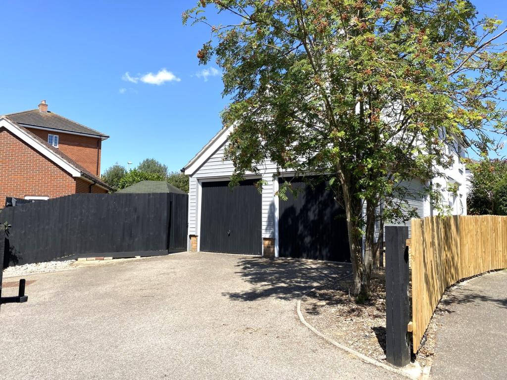 Driveway &amp; Double Ga